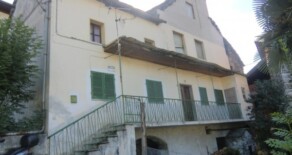 Casa indipendente 200 mq, da ristrutturare, Montecrestese